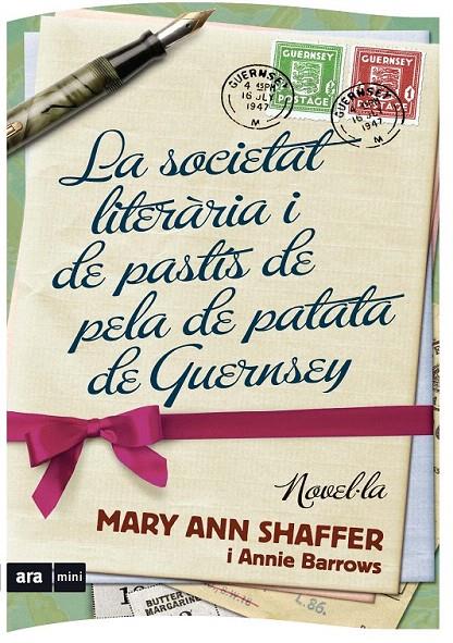 SOCIETAT LITERÀRIA I DE PASTIS DE PELA DE PATATA DE GUERNSEY, LA | 9788493809539 | SHAFFER, MARY ANN/ BARROWS, ANNIE | Galatea Llibres | Librería online de Reus, Tarragona | Comprar libros en catalán y castellano online