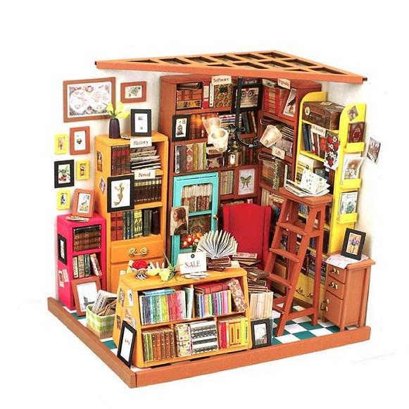 MAQUETA DIY MINIATURE HOUSE SAM'S STUDY | 6946785108712 | Galatea Llibres | Llibreria online de Reus, Tarragona | Comprar llibres en català i castellà online
