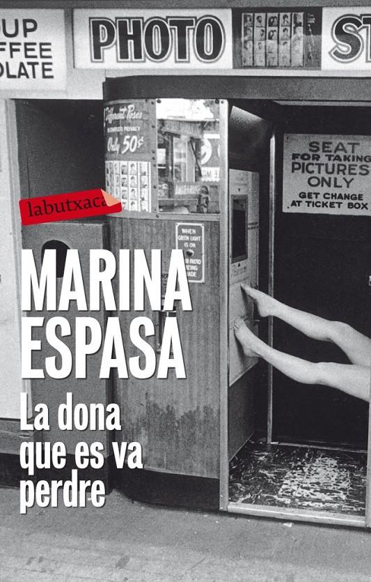 LA DONA QUE ES VA PERDRE | 9788499306391 | ESPASA, MARINA | Galatea Llibres | Librería online de Reus, Tarragona | Comprar libros en catalán y castellano online