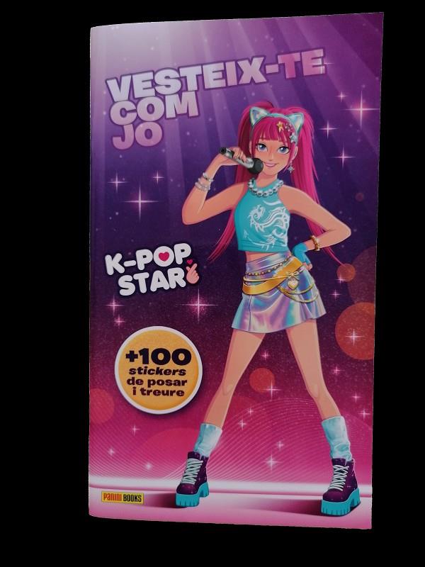 K-POP SUPER STARS. VESTEIX-TE COM JO (PORTADA ROSA) | 9791370139810 | Galatea Llibres | Llibreria online de Reus, Tarragona | Comprar llibres en català i castellà online