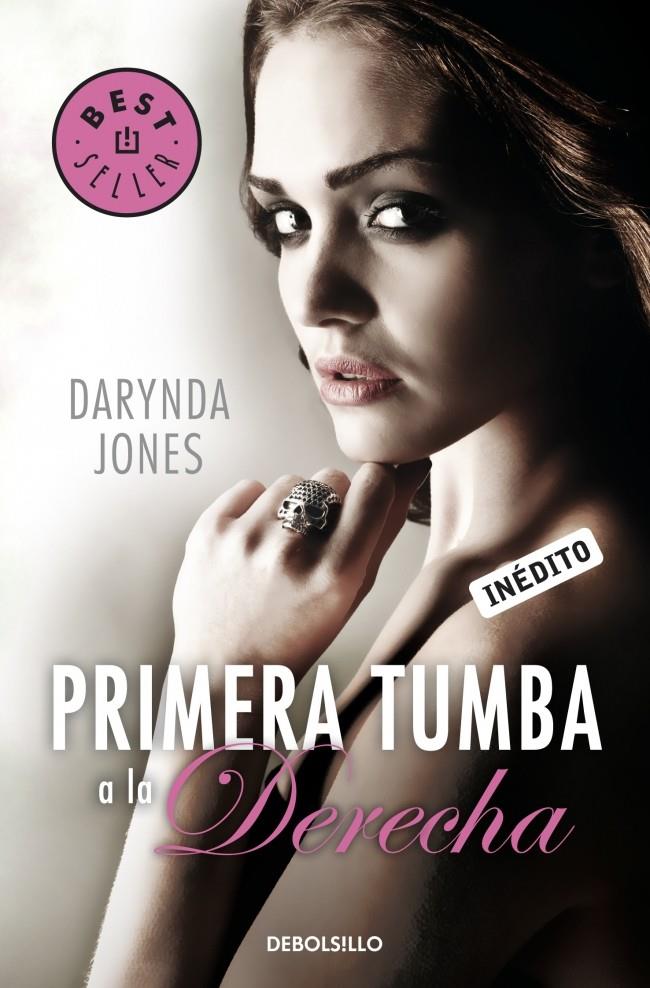 PRIMERA TUMBA A LA DERECHA | 9788499894072 | JONES, DARYNDA | Galatea Llibres | Llibreria online de Reus, Tarragona | Comprar llibres en català i castellà online