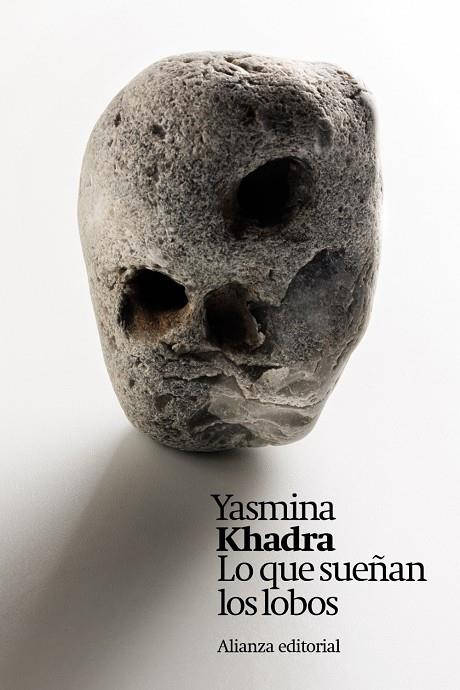 LO QUE SUEÑAN LOS LOBOS | 9788411481731 | KHADRA, YASMINA | Galatea Llibres | Librería online de Reus, Tarragona | Comprar libros en catalán y castellano online