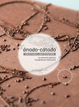 ÁNODO-CÁTODO | 9788415097976 | CASTRO, KAKO | Galatea Llibres | Librería online de Reus, Tarragona | Comprar libros en catalán y castellano online