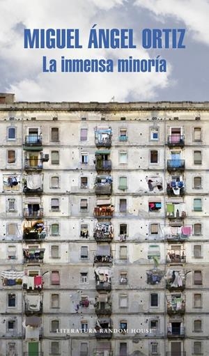 LA INMENSA MINORÍA | 9788439729044 | ORTIZ, MIGUEL ANGEL | Galatea Llibres | Librería online de Reus, Tarragona | Comprar libros en catalán y castellano online