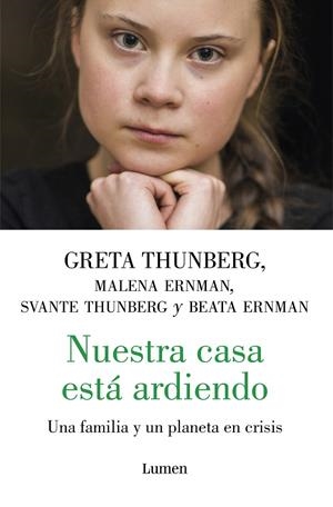 NUESTRA CASA ESTÁ ARDIENDO | 9788426407375 | THUNBERG, GRETA/VARIOS AUTORES, | Galatea Llibres | Llibreria online de Reus, Tarragona | Comprar llibres en català i castellà online