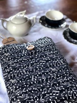 FUNDA LLIBRE "PENTA" TALLA M | FUNDAPENTAM | Galatea Llibres | Librería online de Reus, Tarragona | Comprar libros en catalán y castellano online