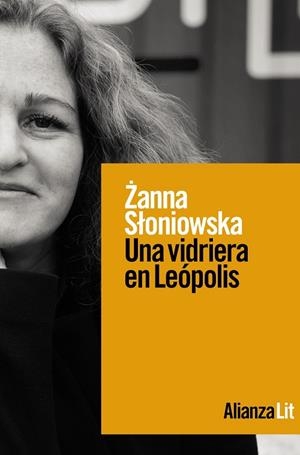 UNA VIDRIERA EN LEÓPOLIS | 9788411480291 | SLONIOWSKA, ZANNA | Galatea Llibres | Llibreria online de Reus, Tarragona | Comprar llibres en català i castellà online