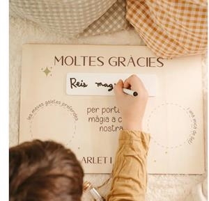 SAFATA "MOLTES GRÀCIES PER PORTAR LA MÀGIA A CASA NOSTRA" | SAFATAGRÀCIES | T_FINSLALLUNA | Galatea Llibres | Librería online de Reus, Tarragona | Comprar libros en catalán y castellano online