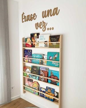 LLETRES FUSTA "HI HAVIA UNA VEGADA" | HIHAVIAUNAVEGADA | T_FINSLALLUNA | Galatea Llibres | Librería online de Reus, Tarragona | Comprar libros en catalán y castellano online