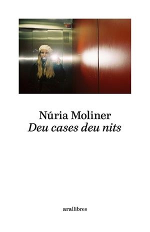 DEU CASES DEU NITS | 9788411731256 | MOLINER SABADELL, NÚRIA | Galatea Llibres | Llibreria online de Reus, Tarragona | Comprar llibres en català i castellà online